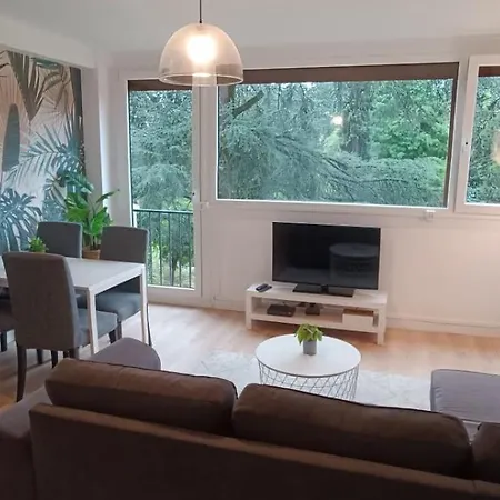 Au Parc Туркуэн